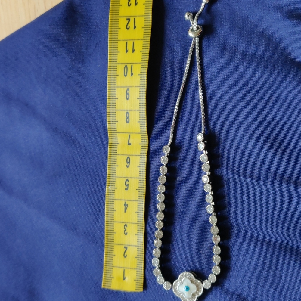Bracelets - Picture 4 of 4